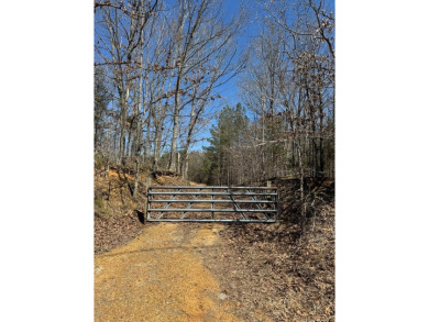 (private lake, pond, creek) Acreage For Sale in Byhalia Mississippi