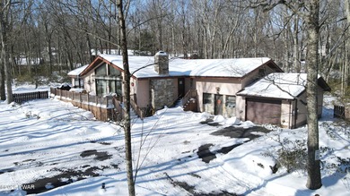 Lake Home For Sale in Lords Valley, Pennsylvania