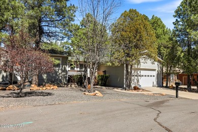 Gorgeous, meticulously maintained single-family home situated on - photo 5