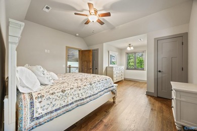 Gorgeous custom built lake house located in a private gated - photo 24