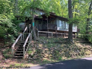 (private lake, pond, creek) Home For Sale in Volga West Virginia