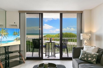 Marco Island Area Condo For Sale in Marco Island Florida