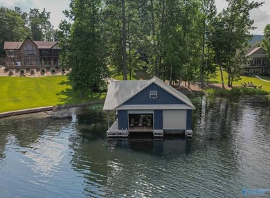 Gorgeous custom built lake house located in a private gated - photo 44