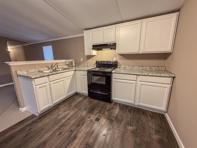 Well-maintained, move-in ready, affordable Lake Home! Escape to - photo 5