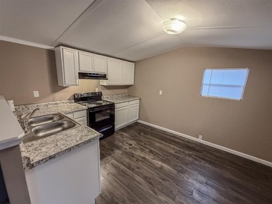 Well-maintained, move-in ready, affordable Lake Home! Escape to - photo 6