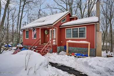 Wildwood Lake Home For Sale in Lake Ariel Pennsylvania