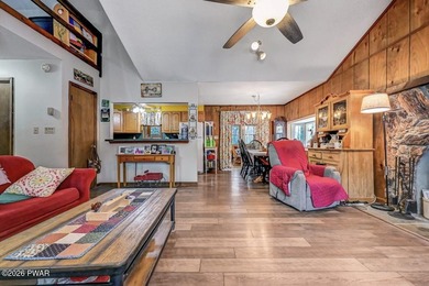 Welcome to this beautiful home in The Hideout, offering - photo 7