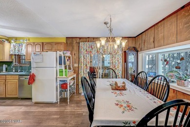 Welcome to this beautiful home in The Hideout, offering - photo 10