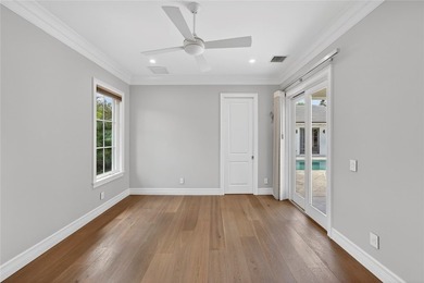 Elegant central beach compound in Vero Beach on a rare half-acre - photo 26