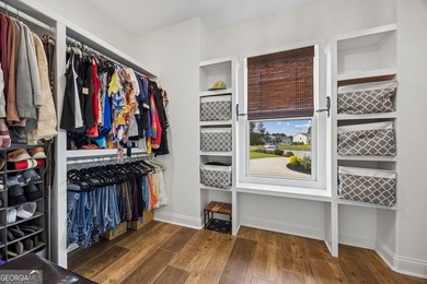 SHOWING LIKE A MODEL HOME, this exceptional custom-built - photo 30