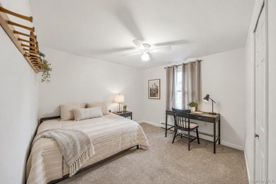 Chalet-style home built in 1986 with approx. 2,396 sq ft of - photo 12