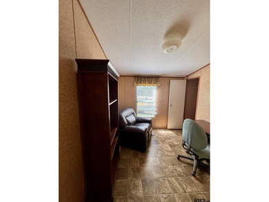Very nice manufactured home on a beautiful lot in Thunderbird - photo 18