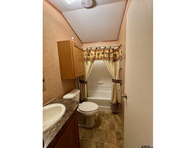 Very nice manufactured home on a beautiful lot in Thunderbird - photo 20