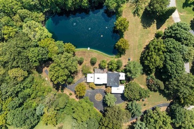 Private Luxury Retreat on 12.03 acres. 4210 Deep Wood Drive - photo 2