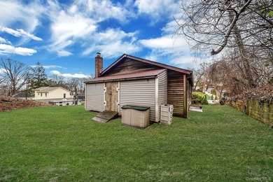 Chalet-style home built in 1986 with approx. 2,396 sq ft of - photo 26