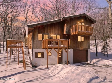 Lake Home For Sale in Lords Valley, Pennsylvania