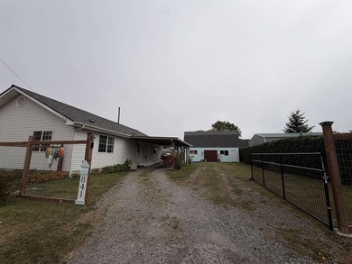 Welcome to 841 Cooper Avenue, a unique Crescent City property - photo 2