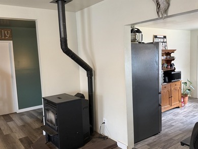 Welcome to 841 Cooper Avenue, a unique Crescent City property - photo 3