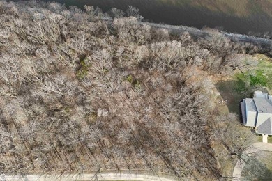 Beautiful wooded lot to build your absolute dream home - photo 12