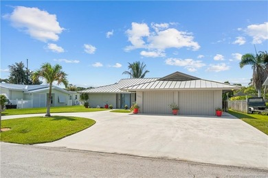 Rare waterfront opportunity in Seagate Harbor! Lovingly - photo 37