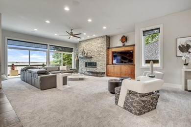 Stunning 5-bedroom, 3.5-bathroom home on prestigious Echo Bay - photo 6