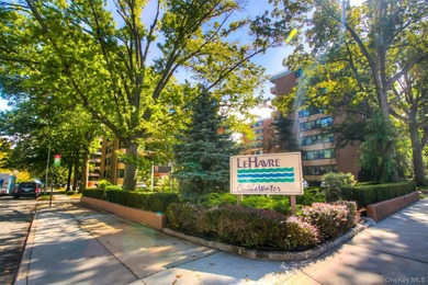 East River Home For Sale in Beechhurst New York