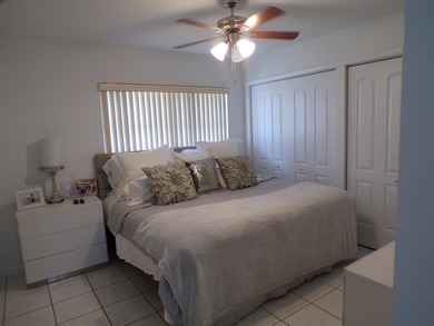 Welcome to this charming villa in Cresthaven Villas Condo 19 - photo 11