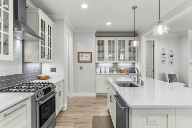 Designed for both comfort and sophistication, this exceptional - photo 14