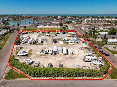 Income-producing multi-use asset featuring 24 hotel rooms, 13 - photo 14