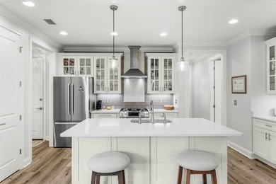 Designed for both comfort and sophistication, this exceptional - photo 15