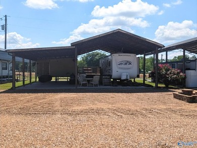 Welcome to Three Mile Resort, where relaxation and recreation - photo 18