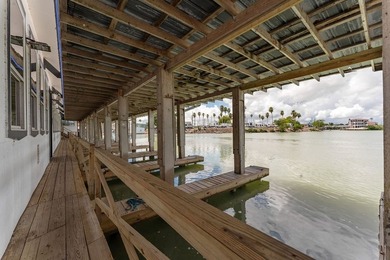 Income-producing multi-use asset featuring 24 hotel rooms, 13 - photo 25