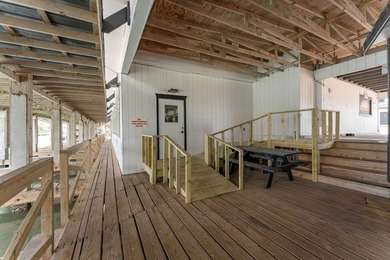 Income-producing multi-use asset featuring 24 hotel rooms, 13 - photo 29