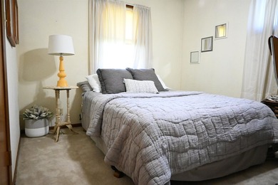 A Stupendous Sensation! This well-kept home offers a carefree - photo 10