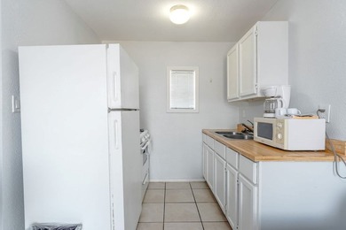 Income-producing multi-use asset featuring 24 hotel rooms, 13 - photo 45