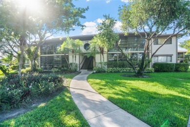 (private lake, pond, creek) Condo For Sale in Tamarac Florida