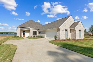 Lake Caroline Home For Sale in Madison Mississippi