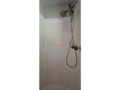 2 bedroom, 2 bath home on a spacious 1-acre lot in a peaceful - photo 10