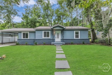Welcome home to this stunning, fully renovated 2-bedroom, and - photo 1