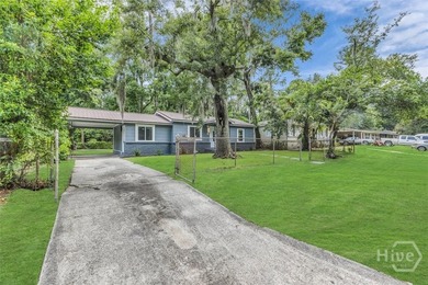 Welcome home to this stunning, fully renovated 2-bedroom, and - photo 8