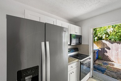 Fantastic income-producing duplex in the rapidly growing area of - photo 23