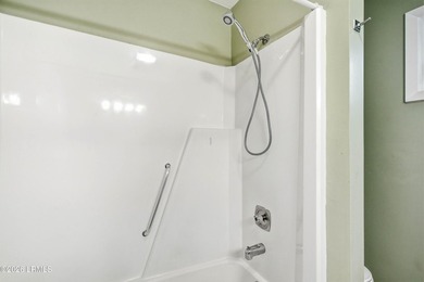 Desirable one-level condo on Lady's Island offering captivating - photo 37