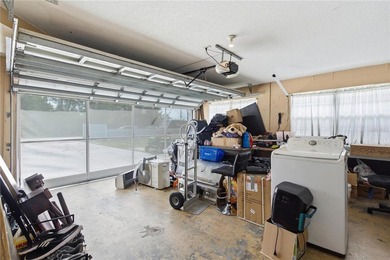 INCOME-PRODUCING POTENTIAL WITH DETACHED GUEST APARTMENT + - photo 45