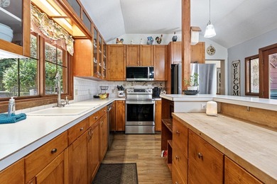 Discover your own private paradise with this expansive 6.00-acre - photo 7