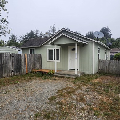 Cute home in an up-and-coming neighborhood. Properties in the - photo 1