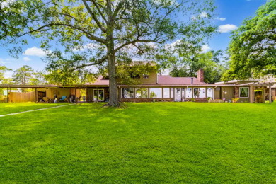 Waterfront home on Lake Livingston - photo 2