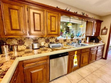 Waterfront home on Lake Livingston - photo 18