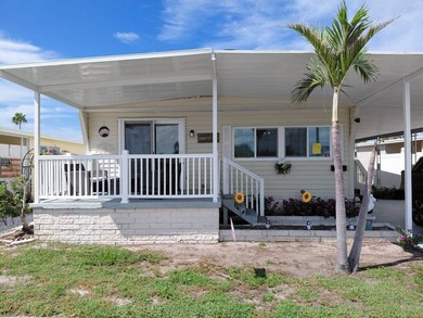 WOW!!!! This is an incredibly Lovely Fully Furnished Home. 2 Bed - photo 1