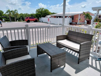 WOW!!!! This is an incredibly Lovely Fully Furnished Home. 2 Bed - photo 3