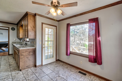 Beautiful Waterfront Lot Home at an Affordable Price! - photo 18